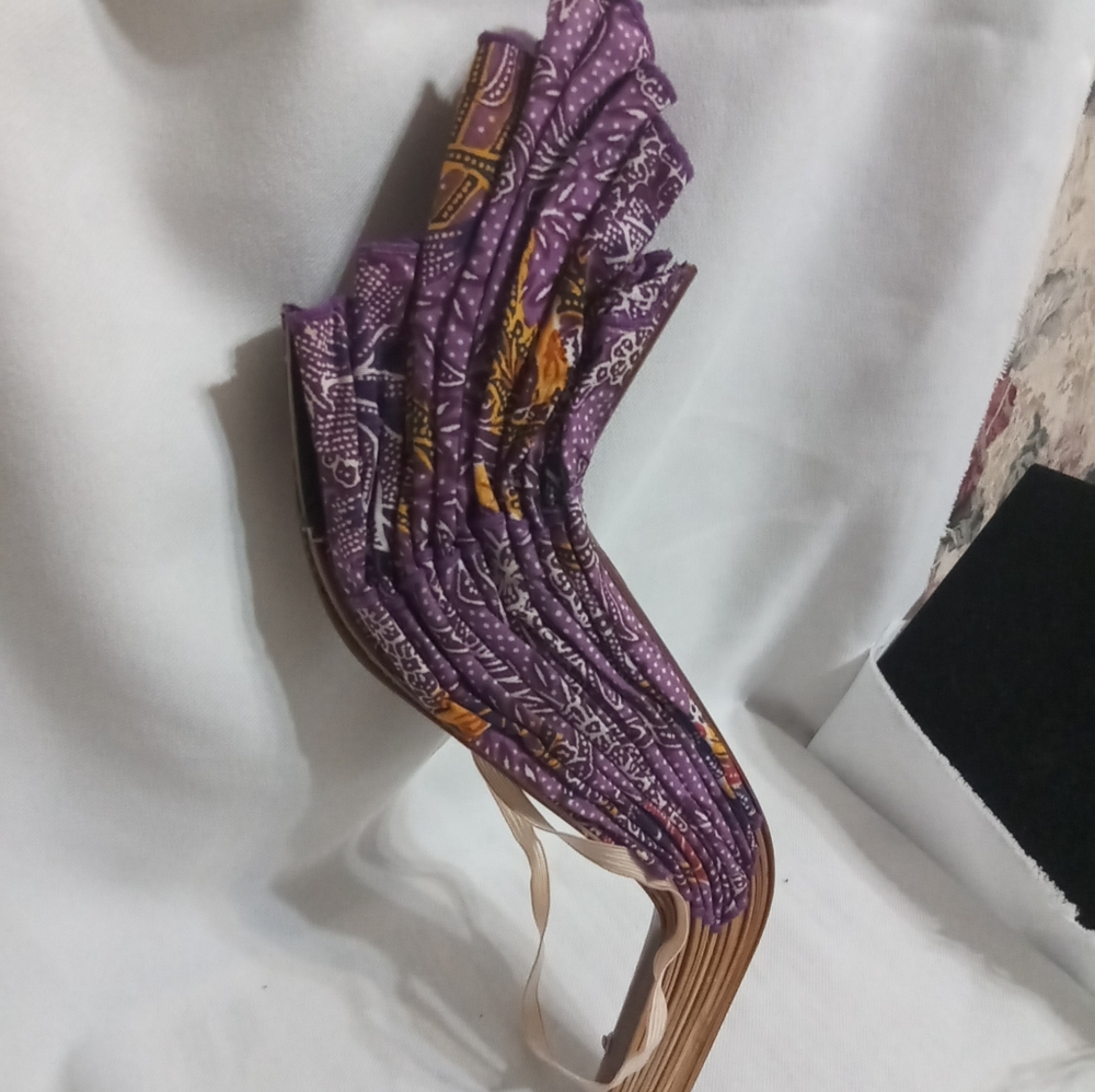 Hand Fans View 2
